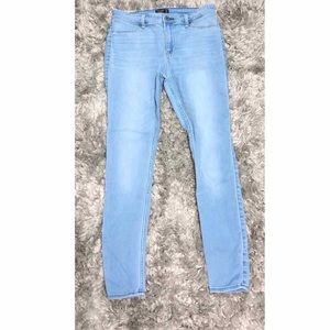 Light Washed Low Rise A&F Jeggings